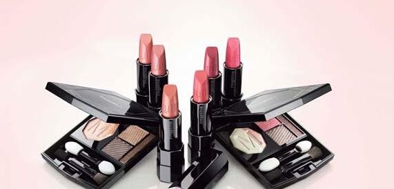 为什么韩妆有好多小样,欧美妆与韩妆的区别