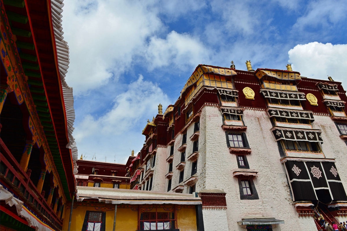 西藏的布达拉宫未解之谜,西藏布达拉宫十大未解之谜有哪些