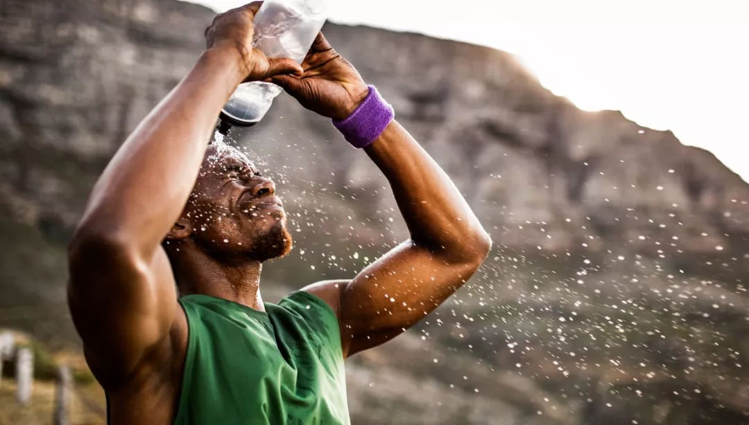 高温天气运动需要注意啥呢,高温天气户外运动注意事项