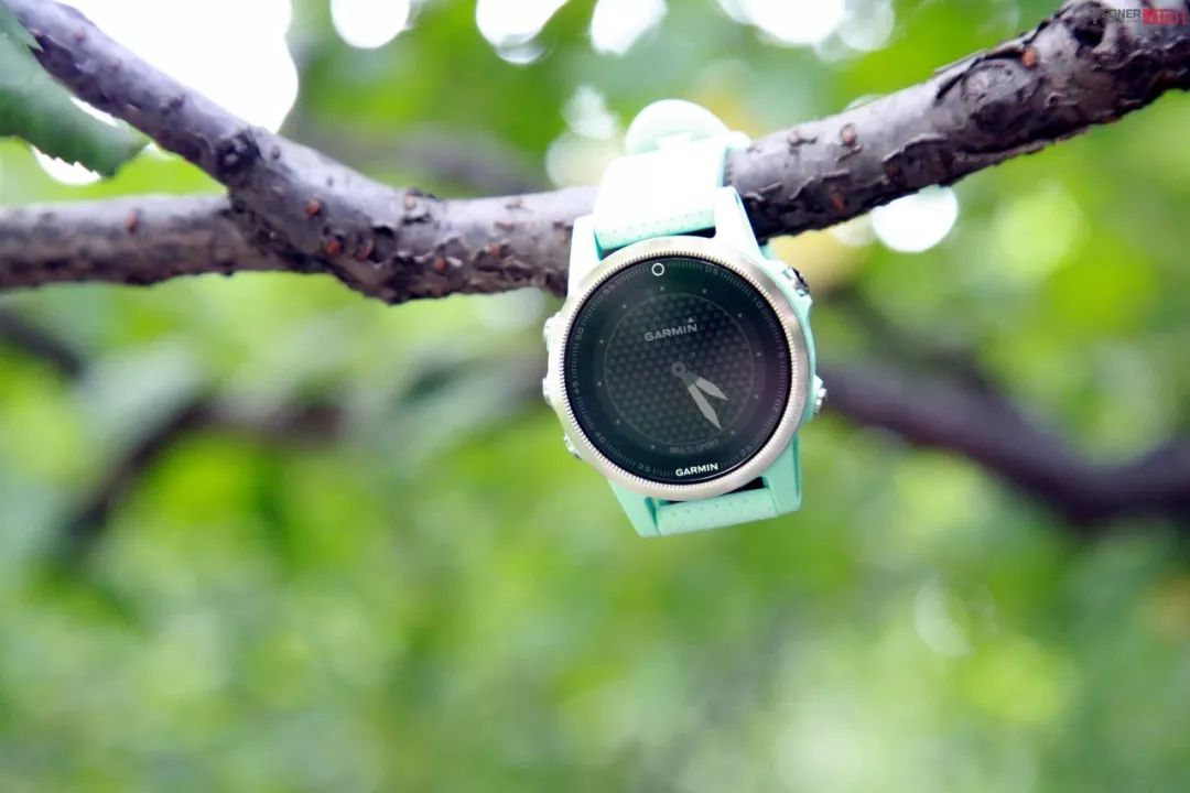 garminfenix5和5xplus深度测评,garminfenix5s系统更新