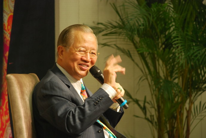 曾士强金钱观要从小培养,教育孩子正确的金钱观曾仕强