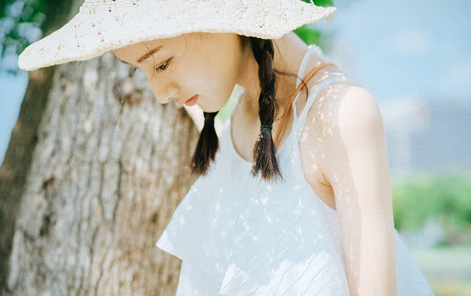 皮肤天生黑怎么变白用什么护肤,有什么美白方法让皮肤越来越白