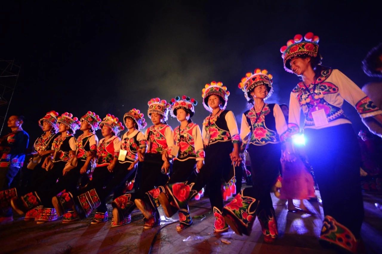 云南的火把节真热闹,云南最热闹的火把节