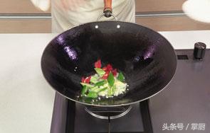 竹笋炒肉最简单又好吃的做法,竹笋炒肉非常脆爽美味营养丰富