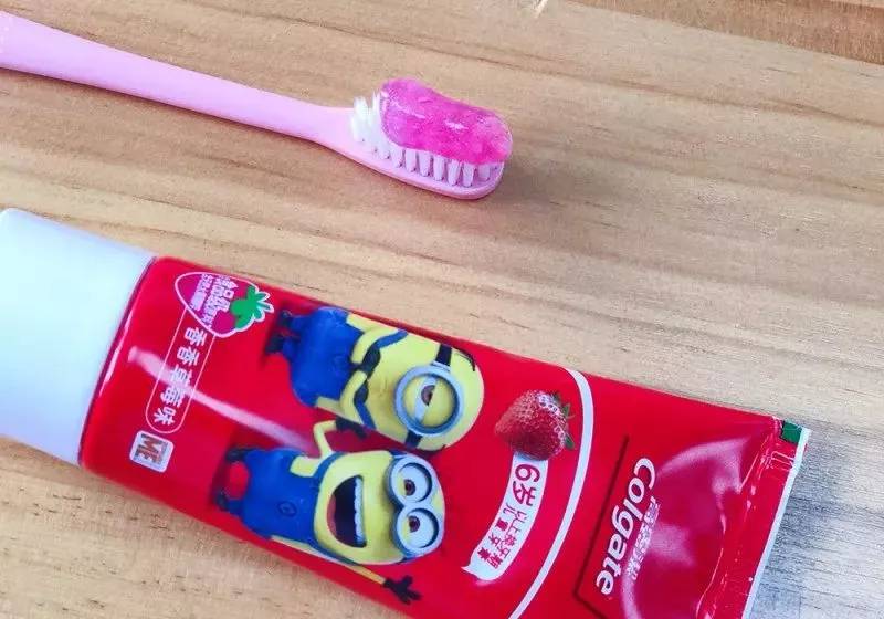 牙膏测评高露洁防蛀牙膏,牙膏推荐测评云南白药朗健