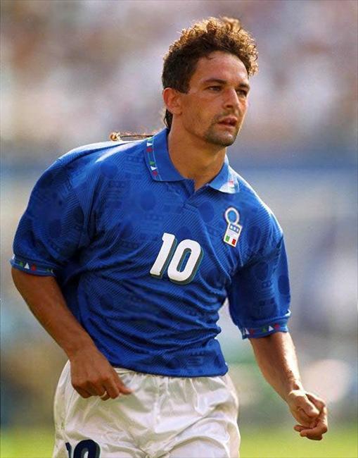 足坛历史最伟大十人,足坛历史最伟大的十大球星