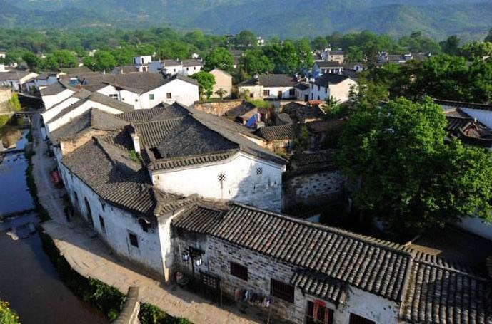 暑假旅游安徽附近景点攻略,安徽附近旅游景点推荐秋冬