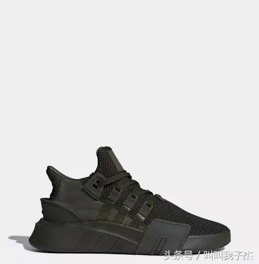adidas新鞋虎年,adidas2018年很火的运动鞋