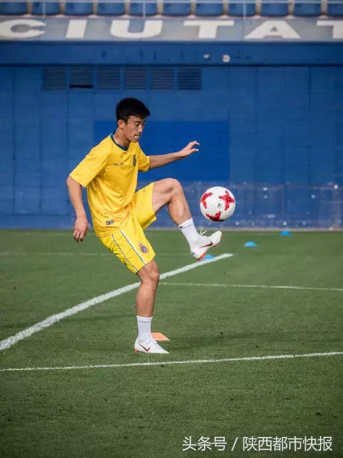 真棒！西咸新区秦汉新城一足球小将签约西甲球队！