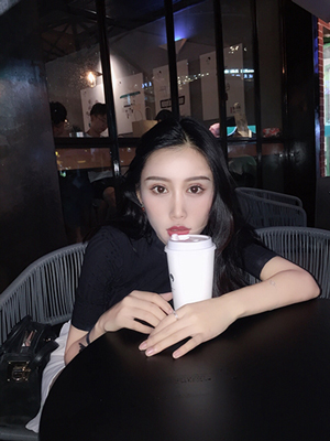 微信96区許葱葱采访录