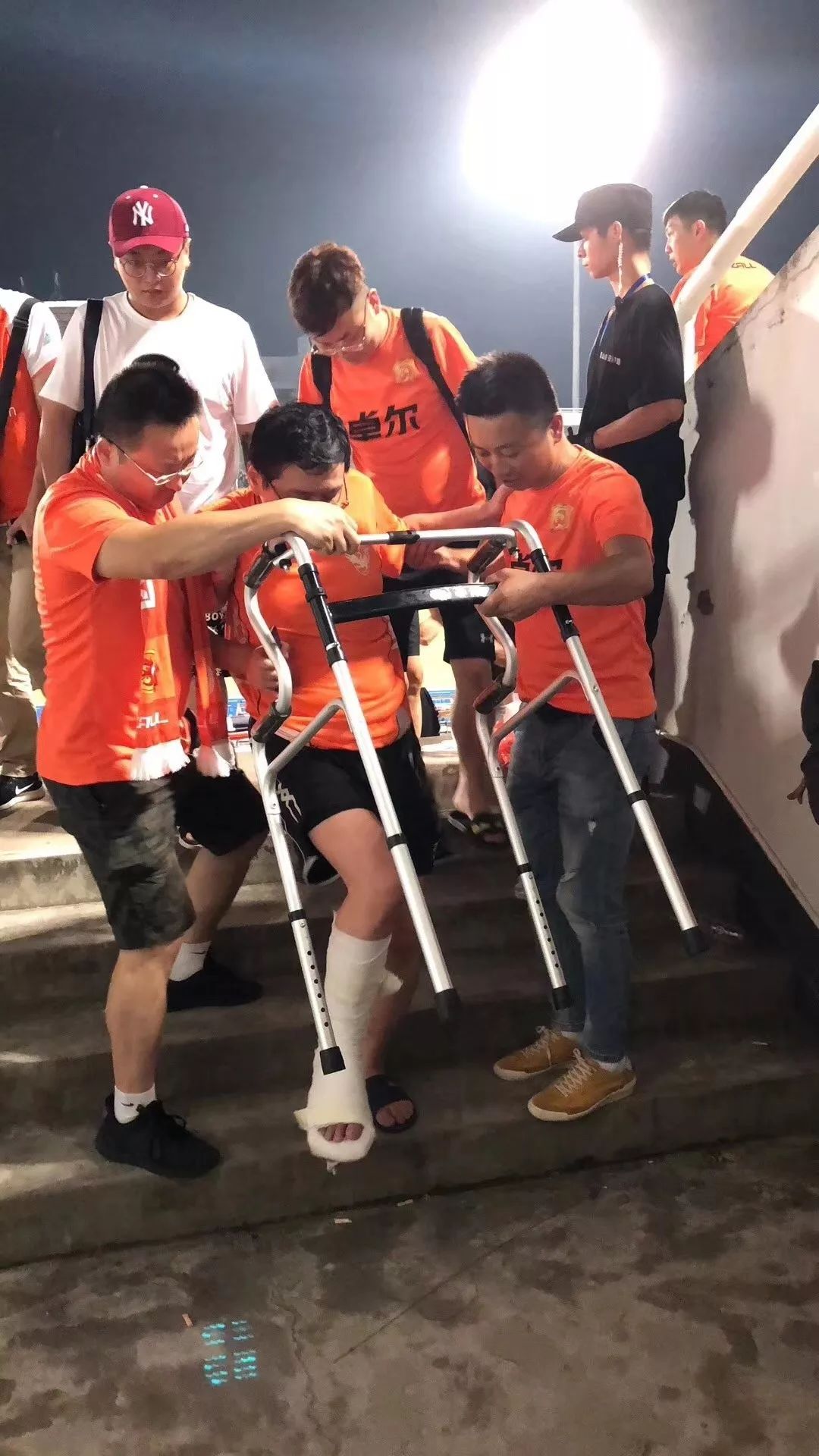 中甲卓尔首战上海申鑫的视频,武汉卓尔对战上海申鑫