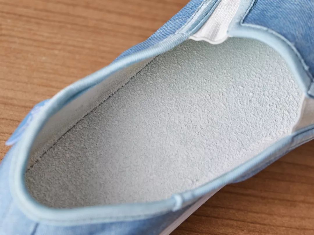 6000多万人的脚臭,被这盒*粉白**救了丨品质生活