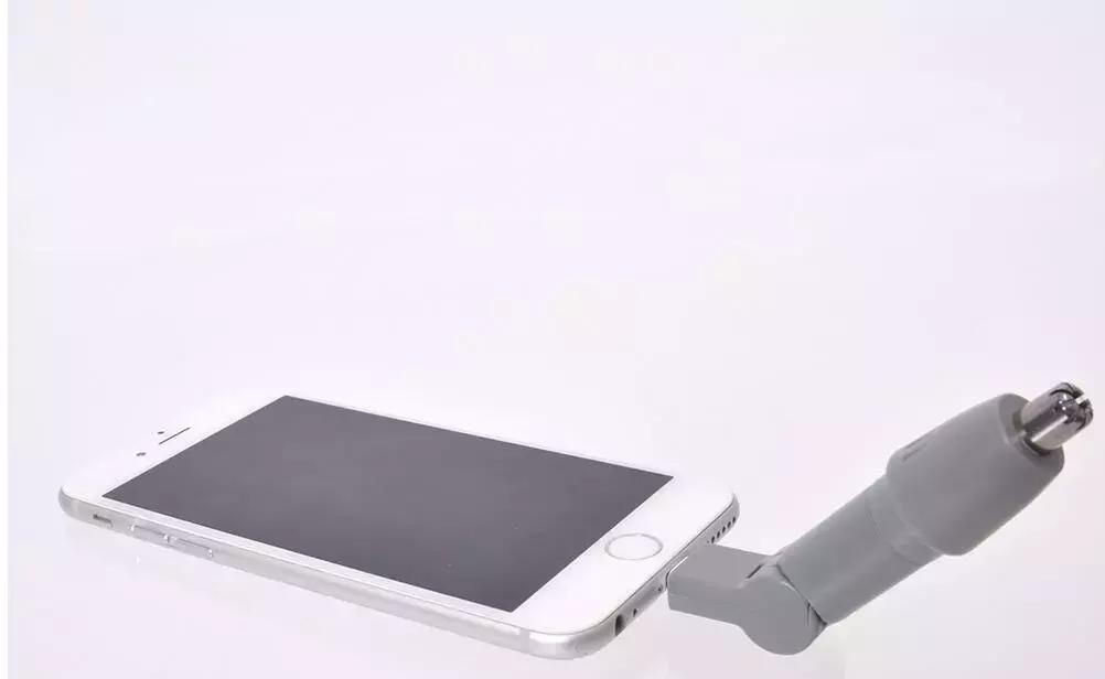 桌上烤肉串，手机剃鼻毛，这些产品脑洞真的很神奇了！