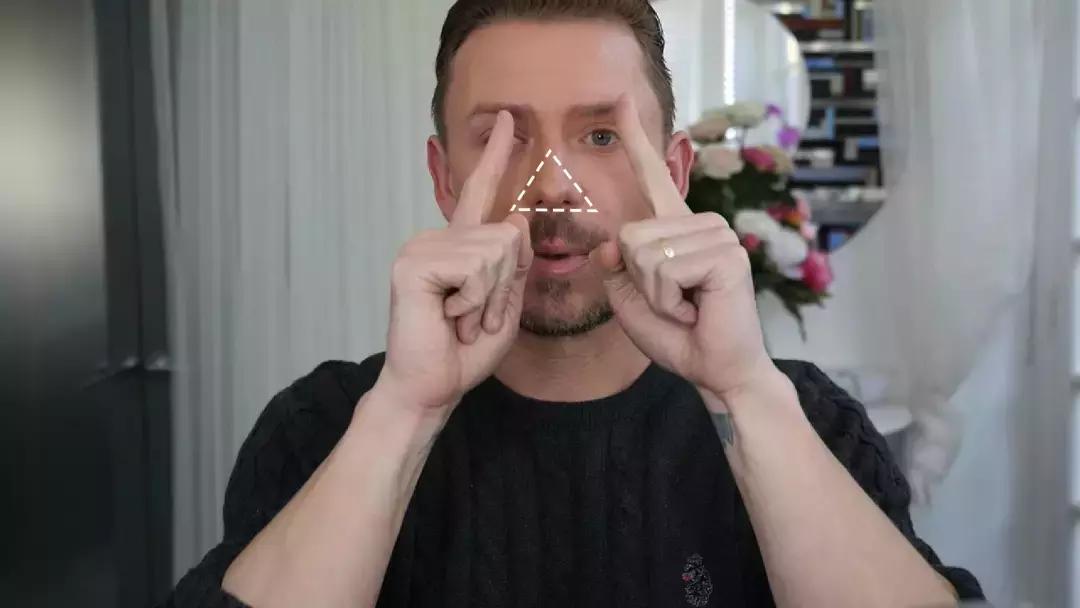 让脸小10倍的修容法,超自然的修容小技巧