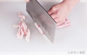 韩国泡菜正宗辣白菜的做法,辣白菜五花肉加葱泡菜视频