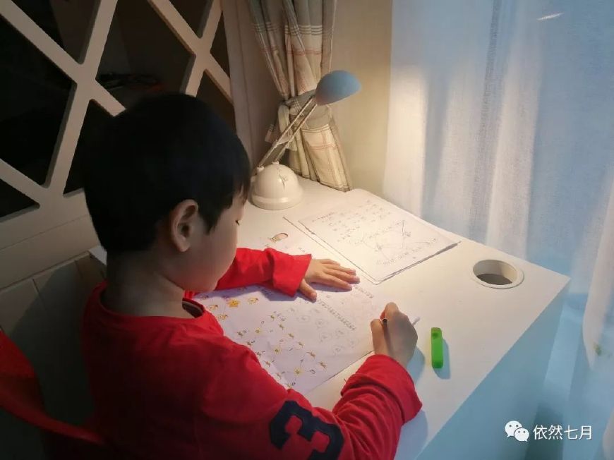 2岁儿童吃什么护眼,儿童护眼饮食搭配