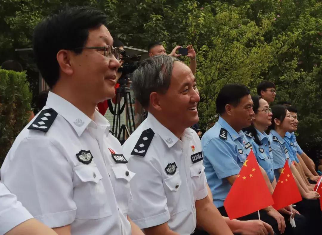 走进警营双拥文艺演出,警营文化下基层传递温暖显真情