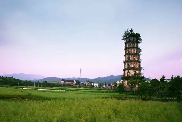 独自旅行一定要去的地方,第一次独自旅行去了哪里