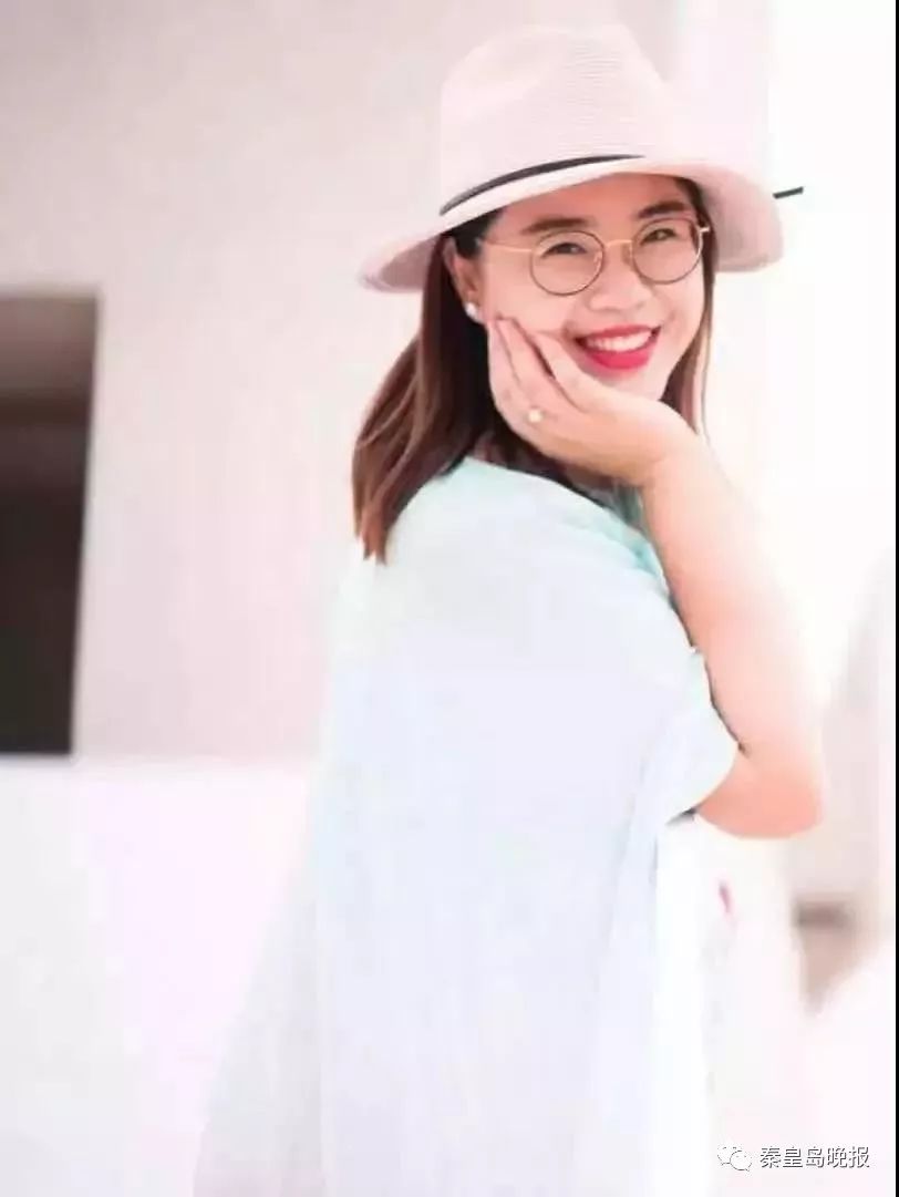 与海为邻和山作伴,与海为邻带笔锋吗