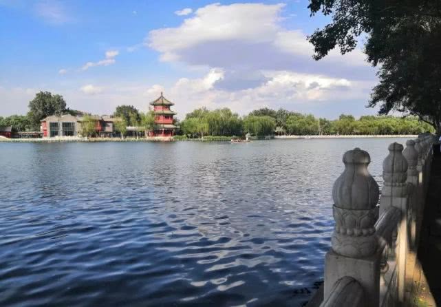 北京哪些公园对18岁以下免费,北京60岁以上老人免费公园明细