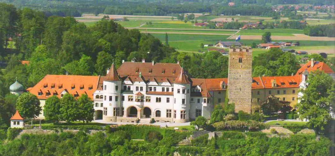 鏄庡ソ寰疯鍩硅,鏄庡ソ