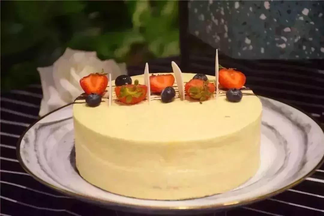 何必去法国？大沥永旺“深藏Blue”浪漫的店，给你梦幻下午茶！