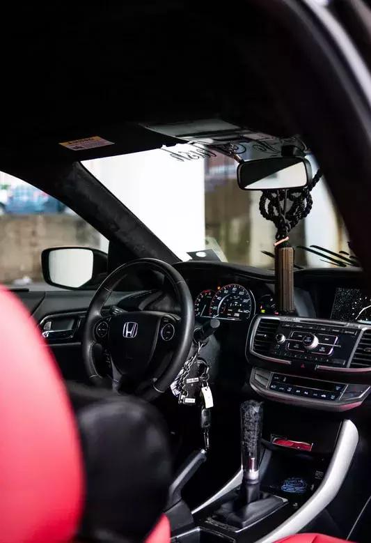 土豪金轮毂要配什么,土豪金纺车轮