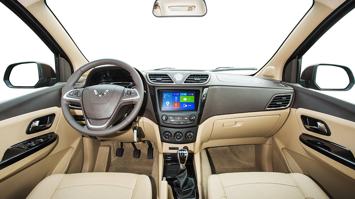 为什么五菱宏光能称为国产神车,五菱宏光才是真正的神车