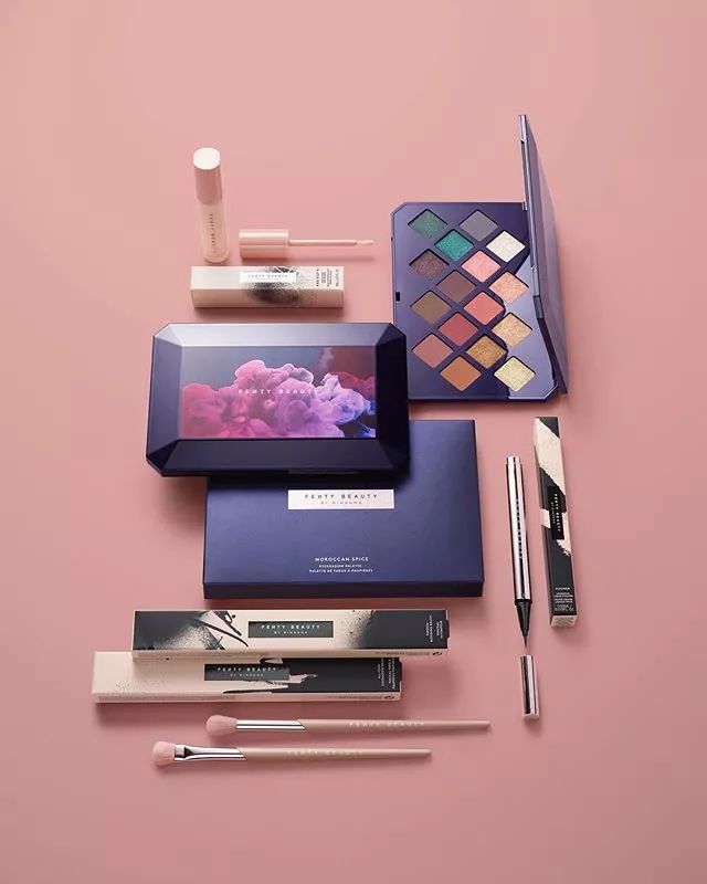 范冰冰抄袭蕾哈娜美妆！以为换个名字就能一天狂赚1000万美元？