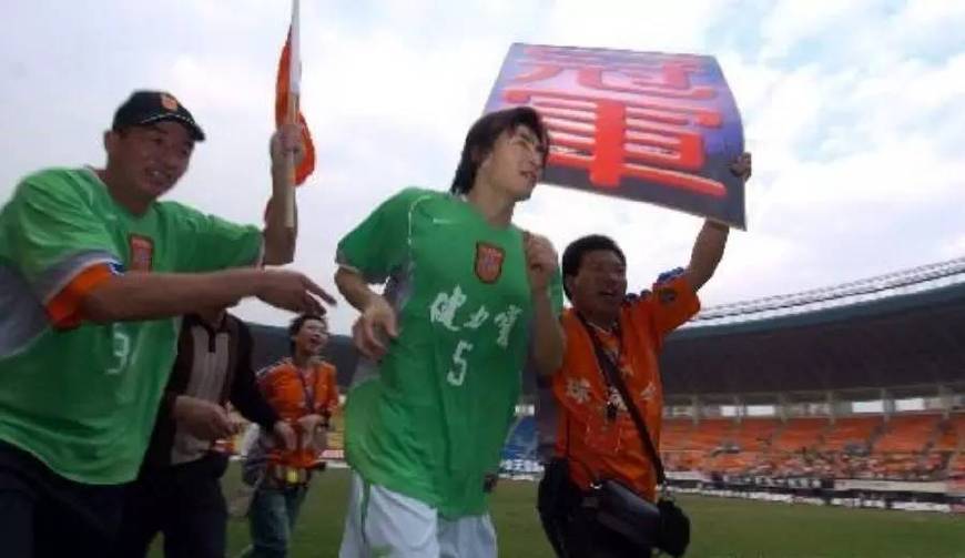 2022世界杯赛场容纳多少人,世界杯体育场能容纳多少人