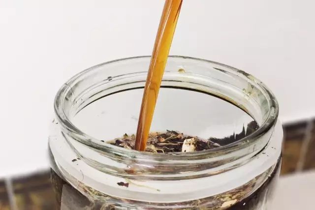 “万用”紫草膏，解决了你多少皮肤烦恼？