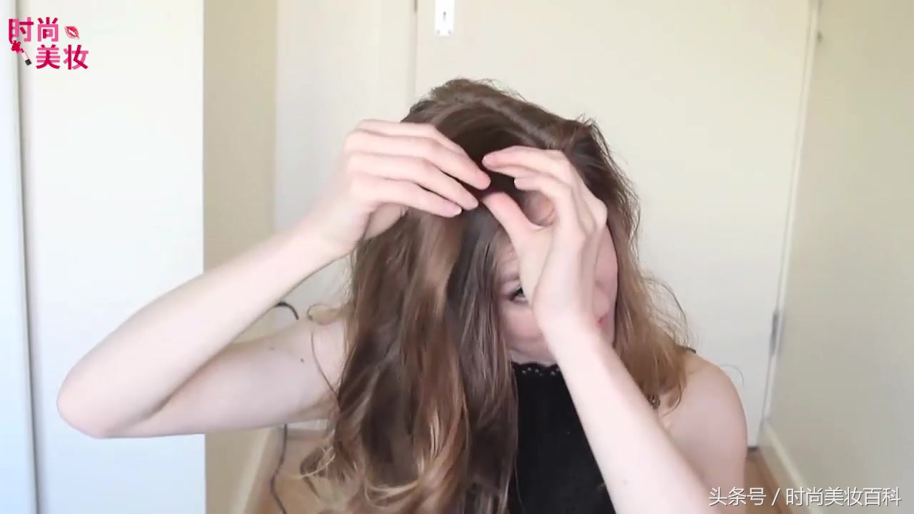 发顶两边辫子发型女2020流行发型,从正面看好看散着的辫子发型