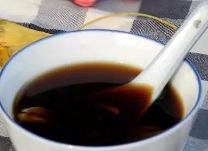 坐月子是妈妈恢复的关键期，牢记这8项注意，不落月子病