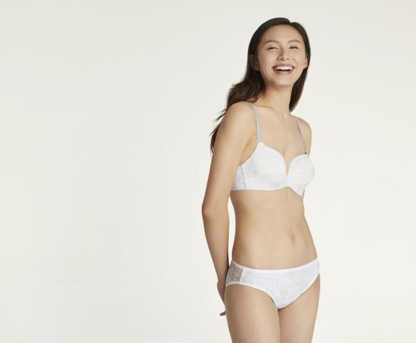 曼妮芬和ck内衣哪个牌子好,曼妮芬高端品牌内衣文胸十大排名