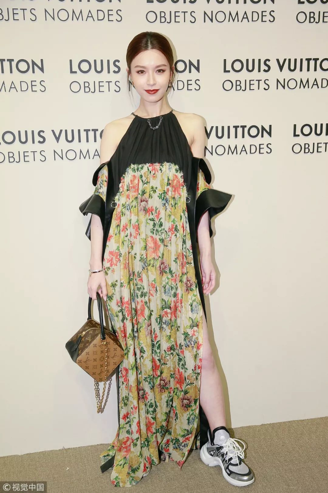 学穿衣搭配技巧女,王妃雎晓雯穿搭