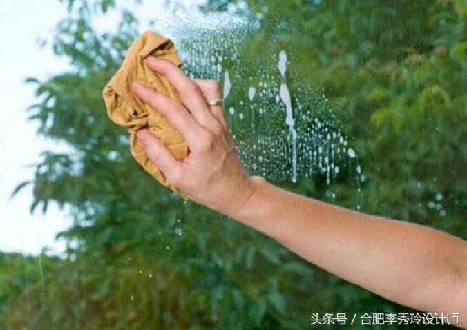 高层玻璃窗清洁方法,如何高效快速的清洁窗户