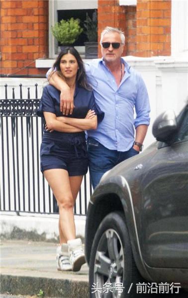 都是法国球星他年过半百妻子28岁他33岁妻子年过半百