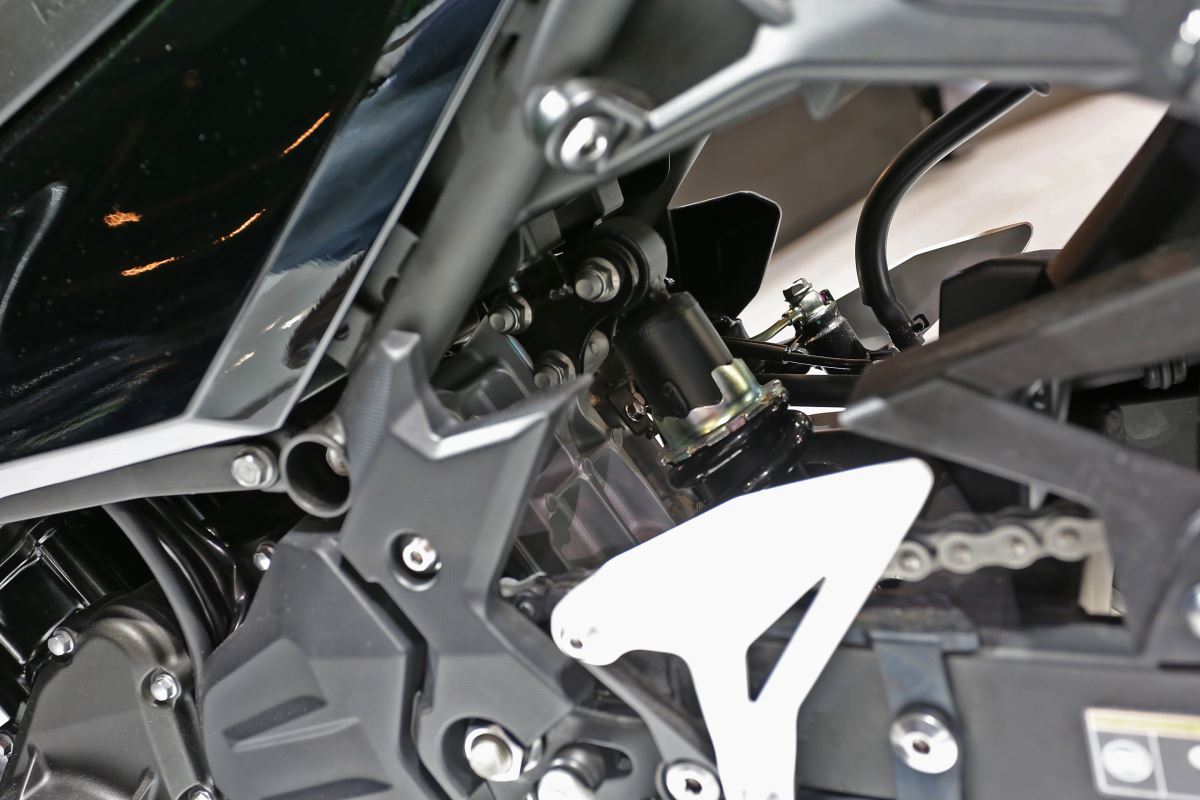 川崎忍者400故障代码,本田400f和川崎忍者400