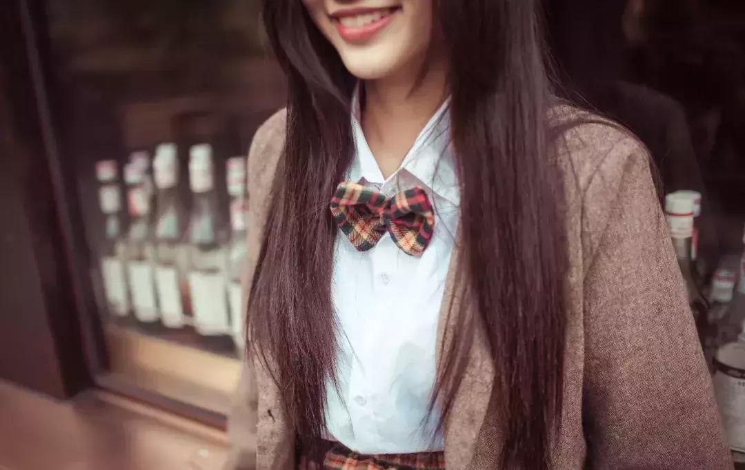 普通人副业月入多少万,姑娘月入一万