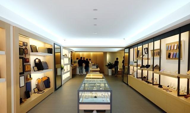 画廊般的Moshi专卖店-买3C周边购物体验