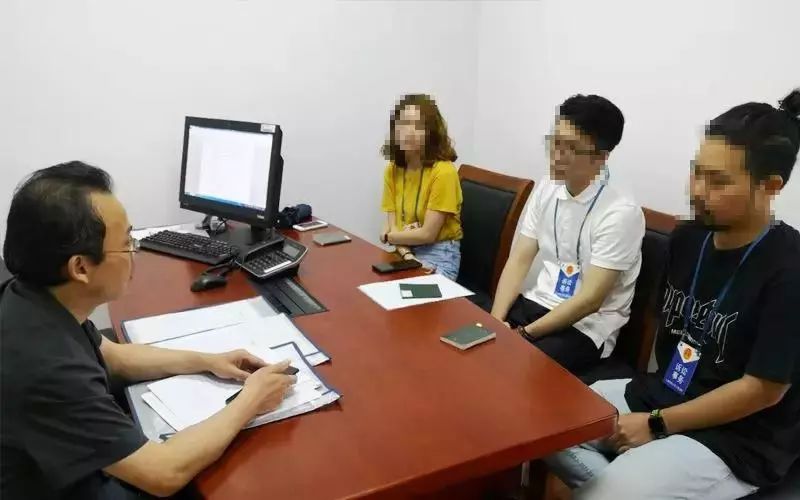 上海法院抓老赖强制执行现场,全国打击老赖解决执行难