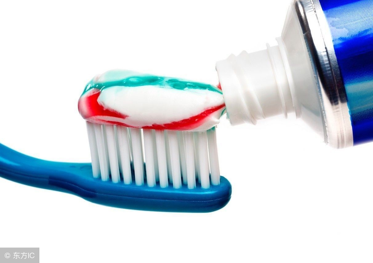 生活妙招纱窗脏了不用拆下来清洗,纱窗脏了难清理教你一招轻松解决