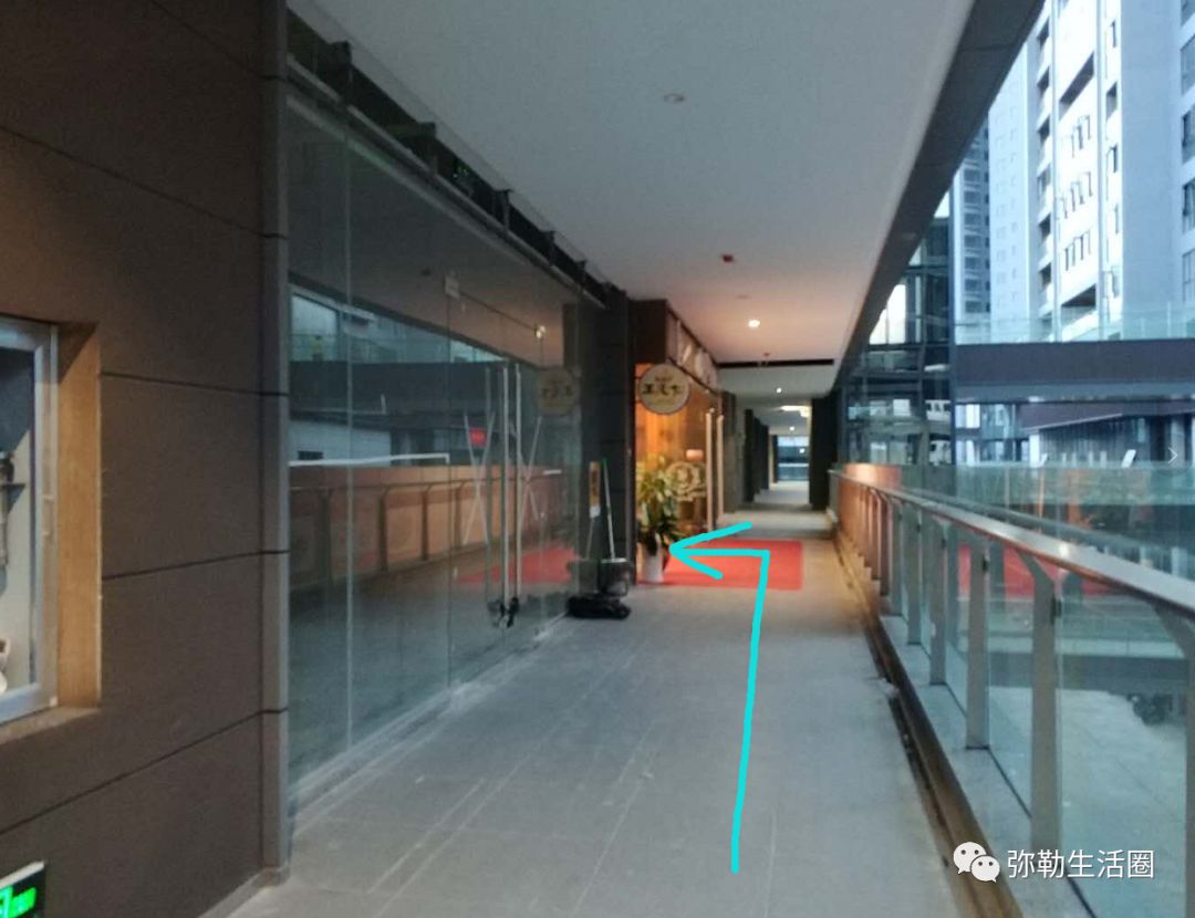 90后美女开轻食店,90后美女创业开快餐店