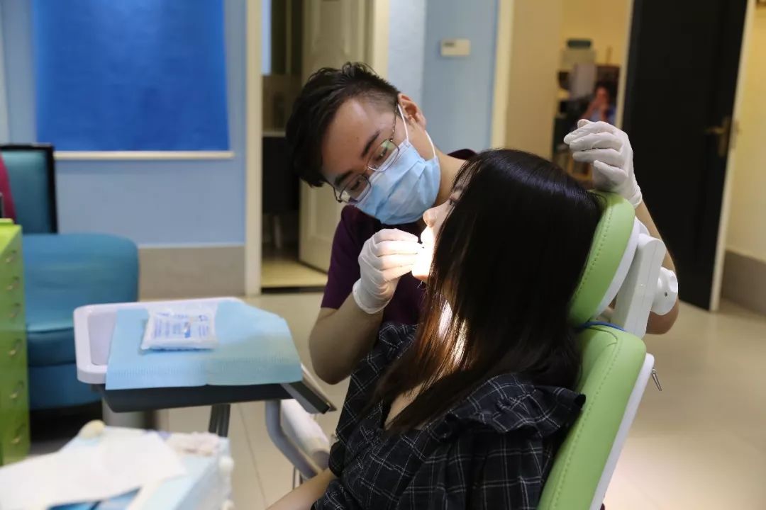 儿童换新牙长歪了怎么办,一不小心把牙给弄断了怎么办