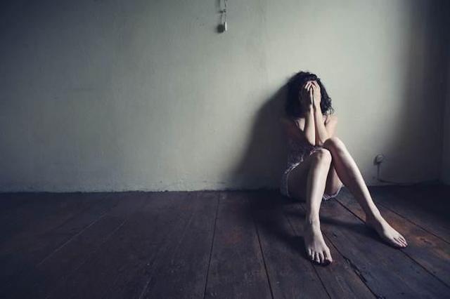 当初选择嫁人现在后悔吗,当初选择远嫁现在选择离开