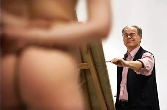 裸模：出*身卖**体而不是灵魂