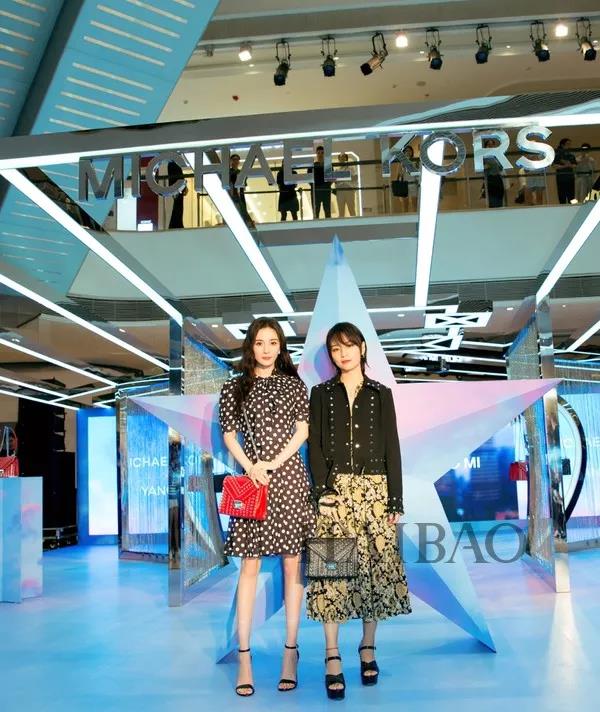 七夕新款大牌包包,杨幂周笔畅包包新品发布会视频