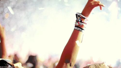 薛之谦在上海参加张学友演唱会,张学友薛之谦清唱