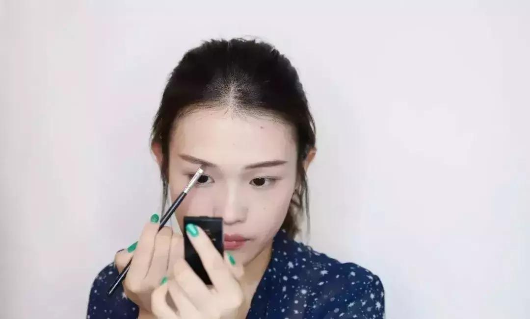 十分钟快速出门的懒人妆,懒人又快又简单出门妆