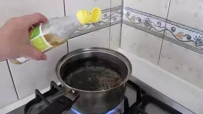 铁锅、铝锅、不锈钢锅……锅底烧糊怎么办？一招就能干净如新！